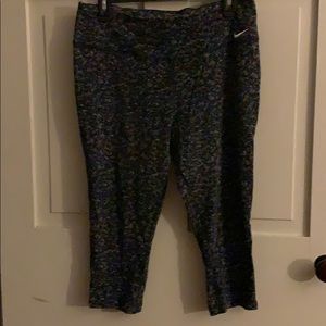 Nike camo pattern capris leggings-XL